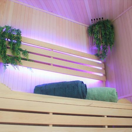 Sauna En Bord De Riviere โมเรซ์ ภายนอก รูปภาพ