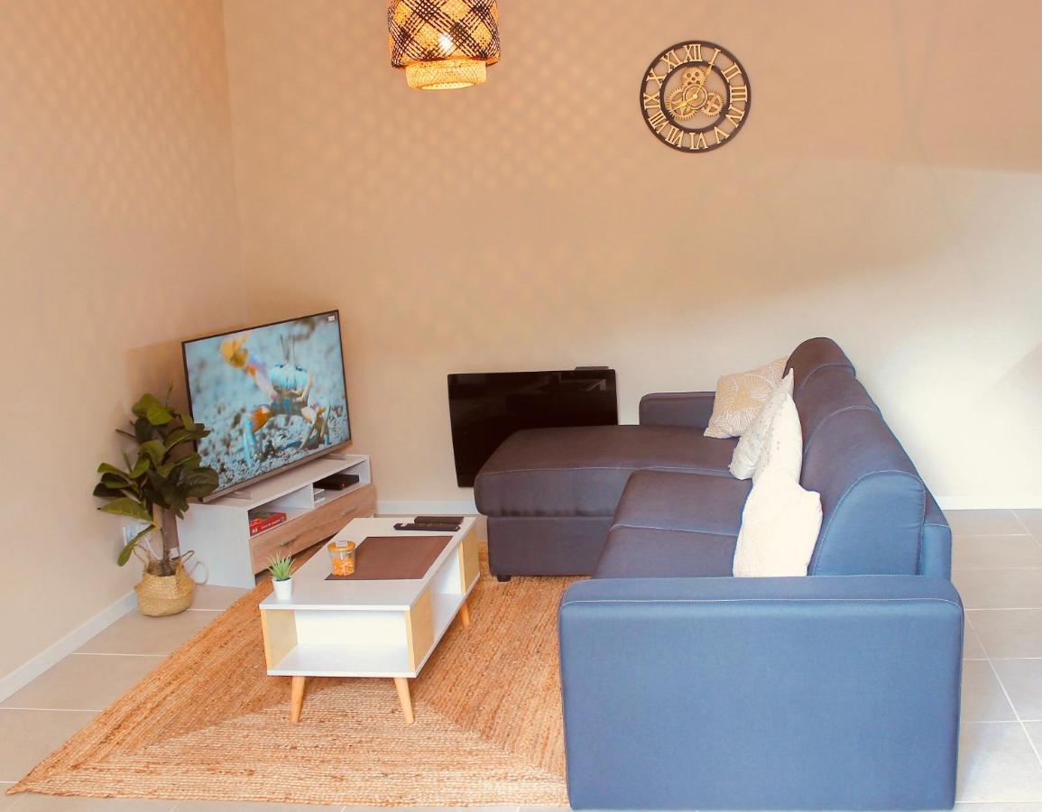 Sauna En Bord De Riviere โมเรซ์ ภายนอก รูปภาพ